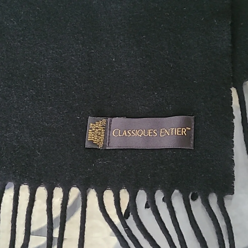 Classiques Entier Black Fringed Scarf ❤️